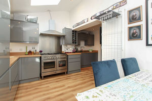 Photo 8- click for photo gallery